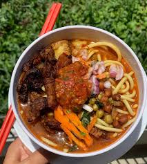 Pork thukpa